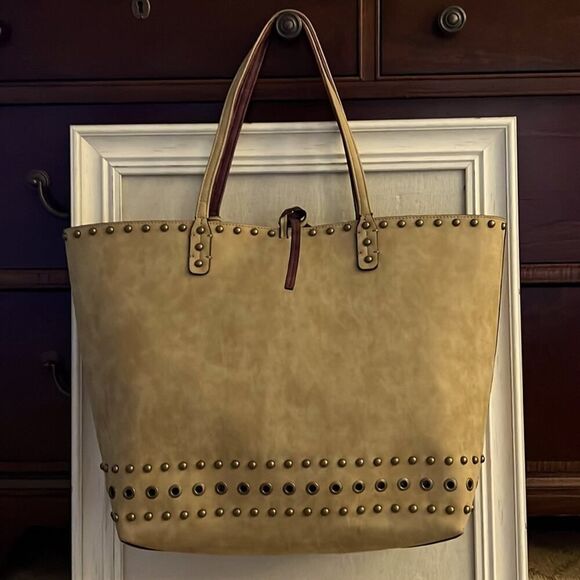 Sydney Love tan sueded leather tote with burgundy leather lining and studs NWOT - Picture 1 of 13